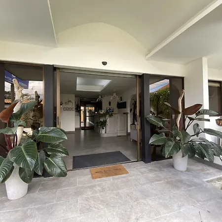 Berlor Airport Inn-3